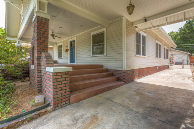 Building Photo - 1519 S Norfolk Ave