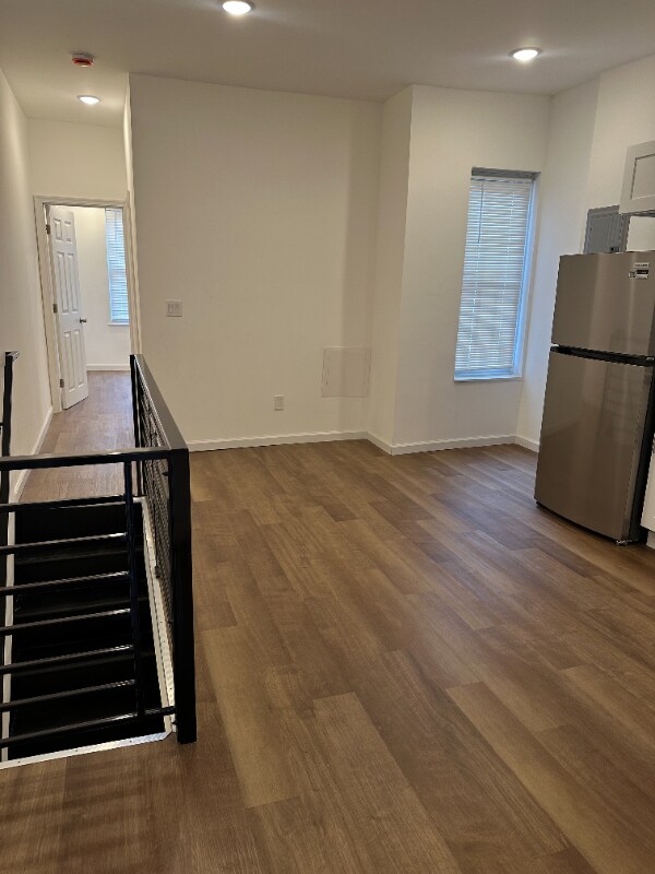 Foto del edificio - 6361 Theodore St