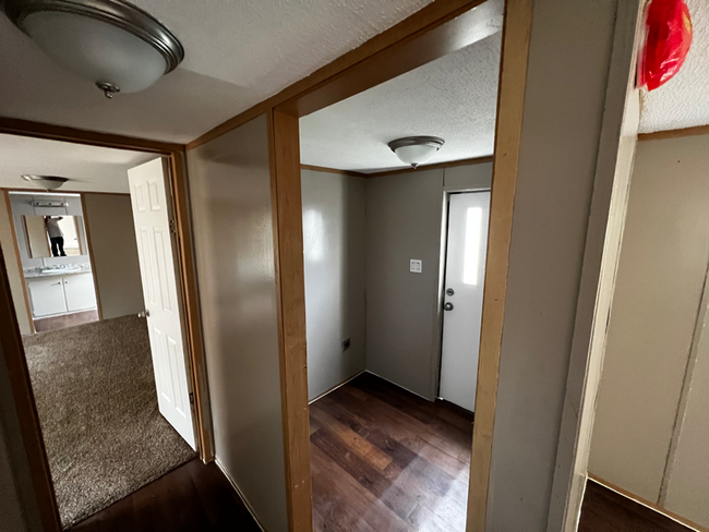 Building Photo - 18517 Prickley Ash Way