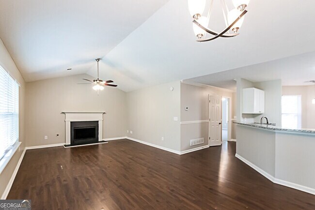 Building Photo - 4801 Lake Park Terrace