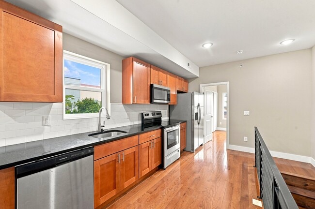 Photo - 1441 Point Breeze Ave-3F Apartment