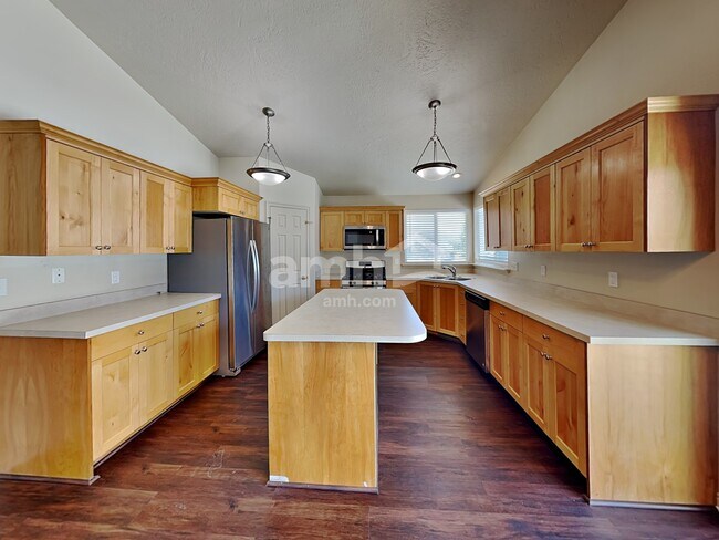 Building Photo - 4209 N Bay Circle