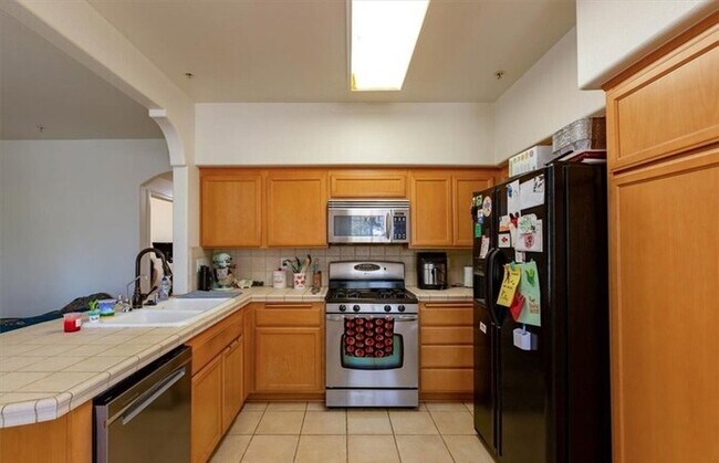 Foto del edificio - 3bedr 2bath Condo In a quiet location