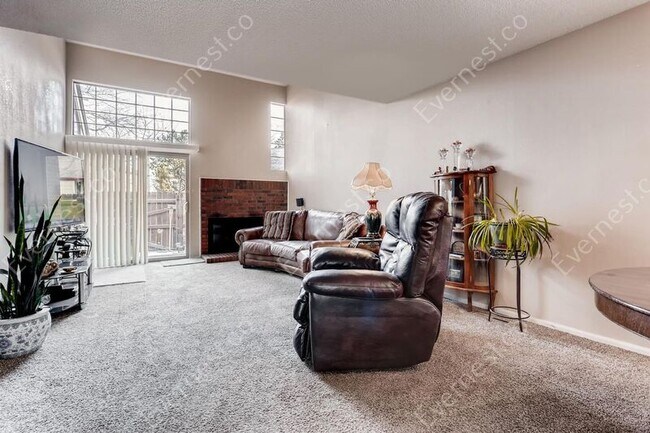 Foto del edificio - 12993 East Cornell Avenue