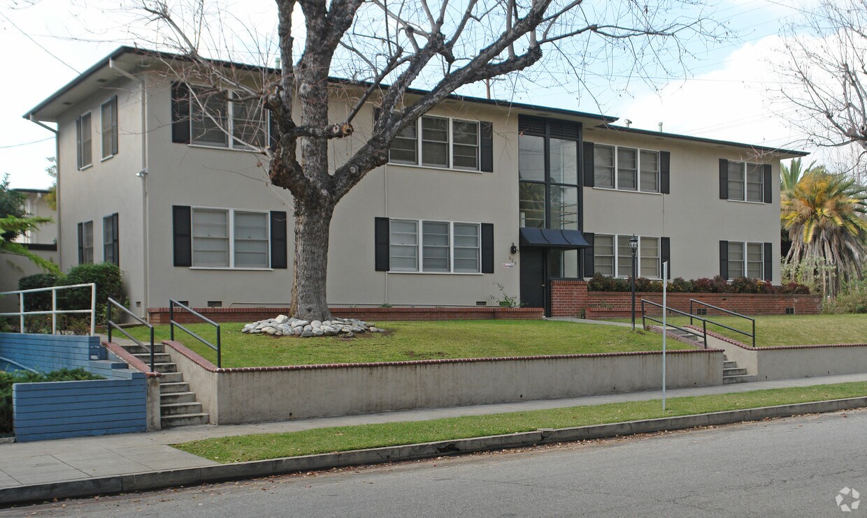Foto del edificio - Grevelia Gardens Apartments