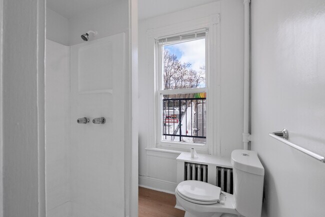 Foto del edificio - 904 Main St