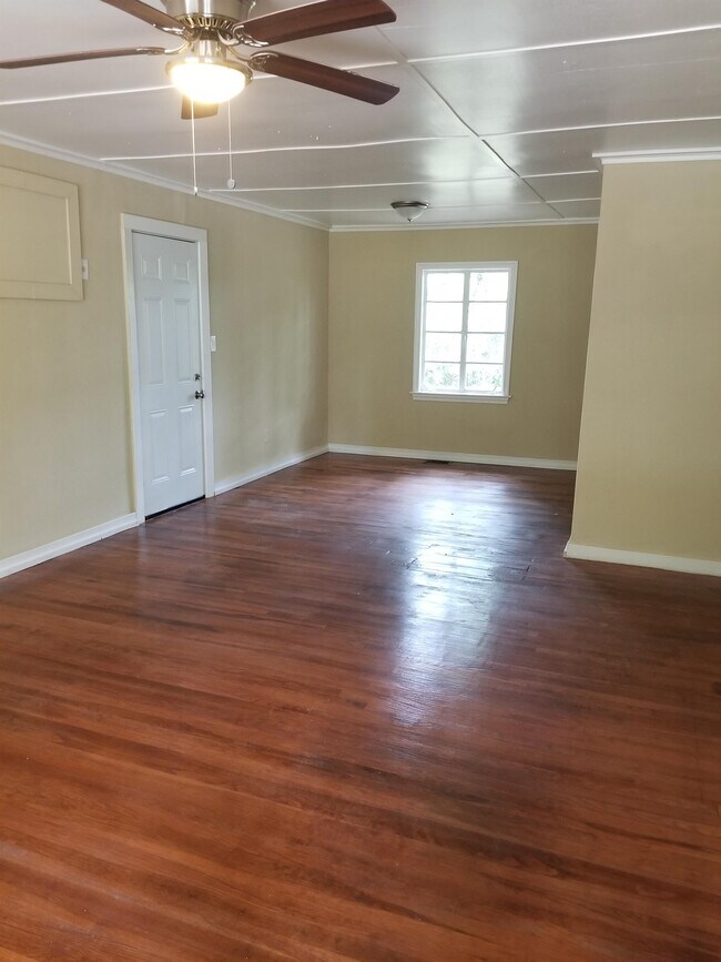 Foto del edificio - 3936 Oaklawn Dr