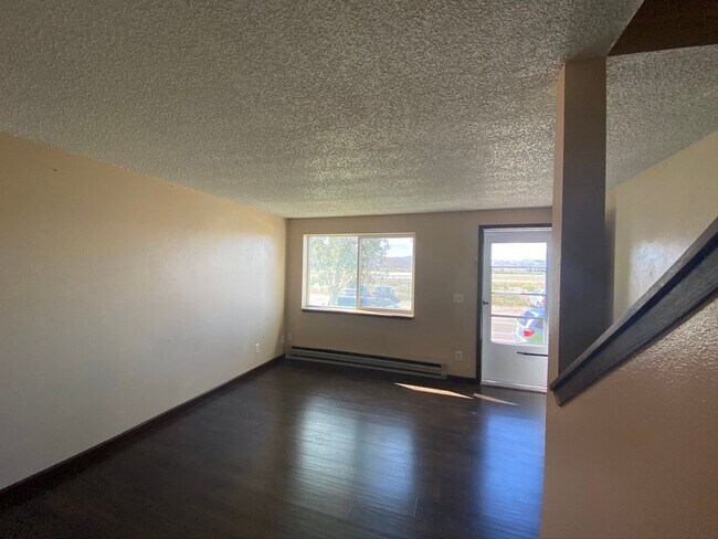 Foto del edificio - City of Gunnison Spacious 2 bedroom/2.5 bath!