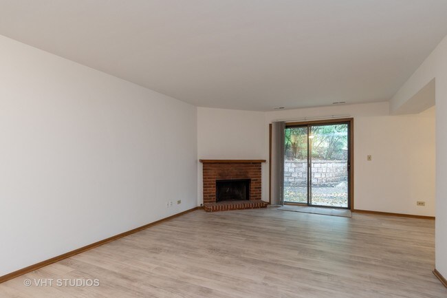 Building Photo - 5352 Newport Dr