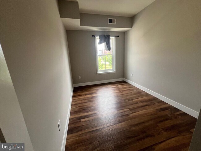 Foto del edificio - 228 S Mill Rd