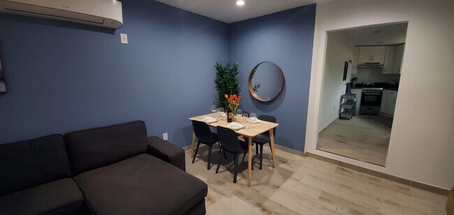 Foto del edificio - 17351 Gresham St