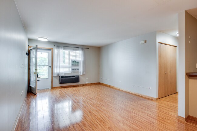 Building Photo - 1568 McClure Rd