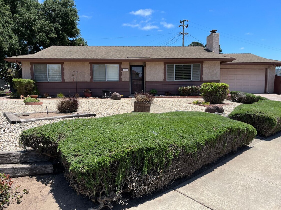 Foto principal - 4604 Cherry Avenue