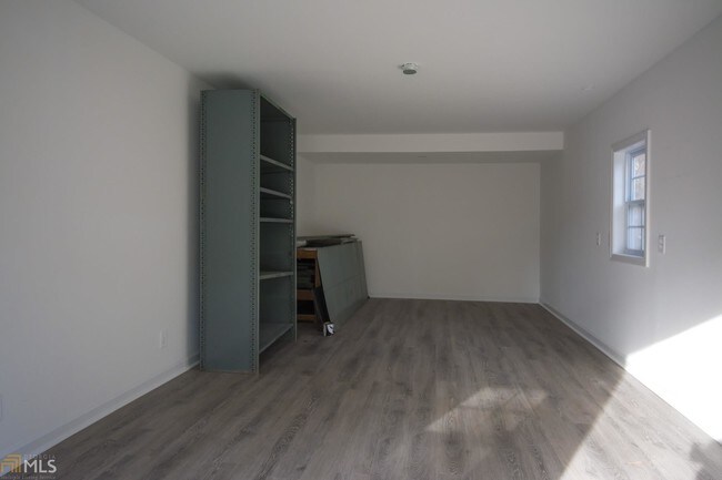 Building Photo - 280 Woodsong Dr