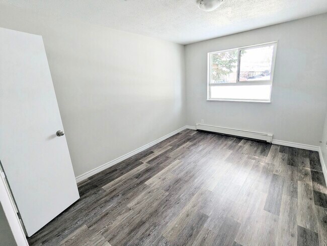 Photo du bâtiment - 6 Birkshire Ct