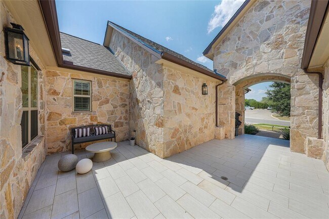 Building Photo - 4204 Stiles Ln