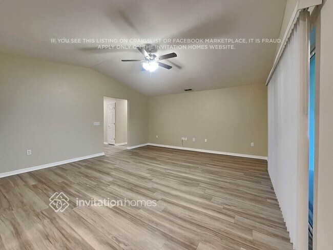 Foto del edificio - 5524 Oakford Dr