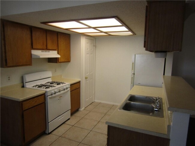 Building Photo - 9313 Kempler Dr