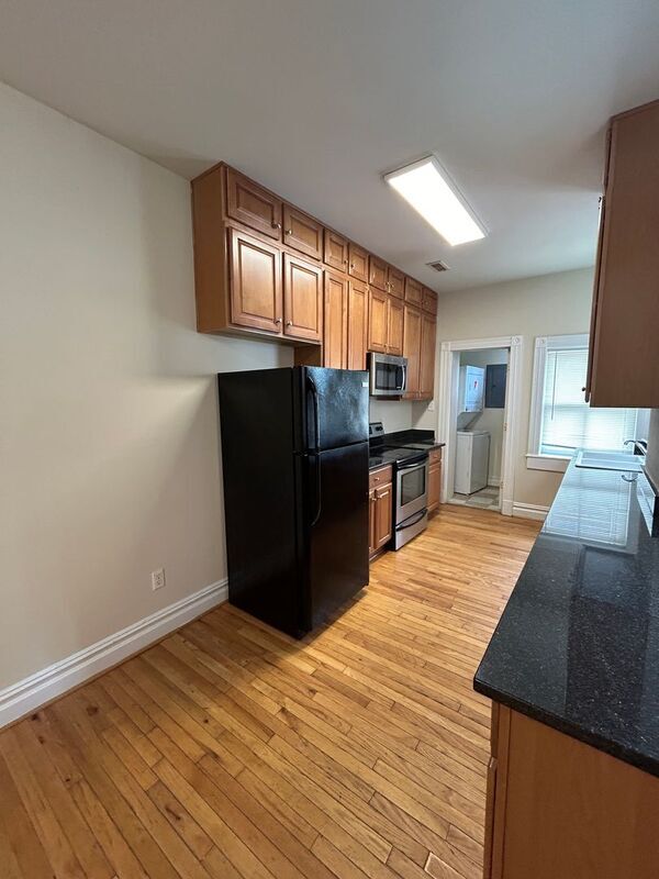 Foto del edificio - 808 Norton St