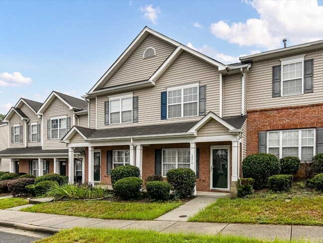 Photo - Spacious Townhome!