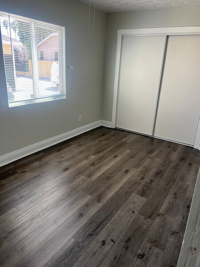 Foto del edificio - 3119 W 63rd St