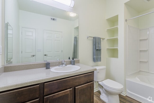 3BR, 2BA - 1,229 SF - Eaton Village