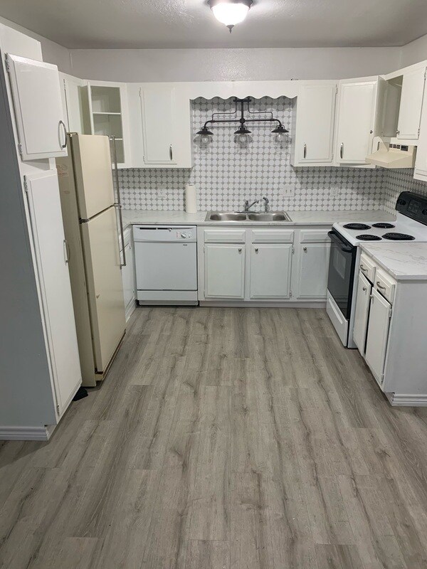 Foto del edificio - 3422 S Hudson Ave