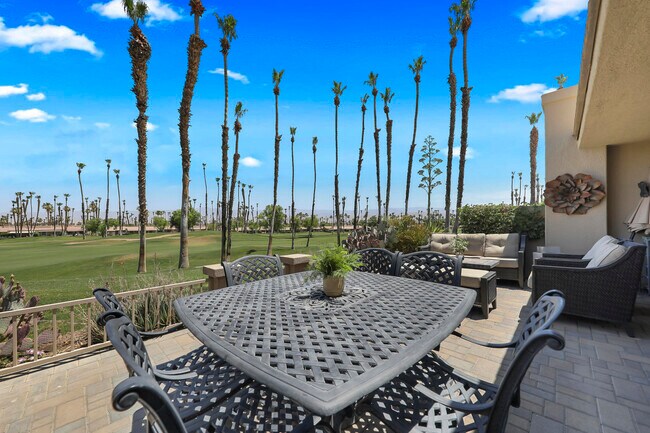 Foto del edificio - 76570 Hollyhock Dr