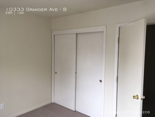 Building Photo - 10333 W Granger Ave