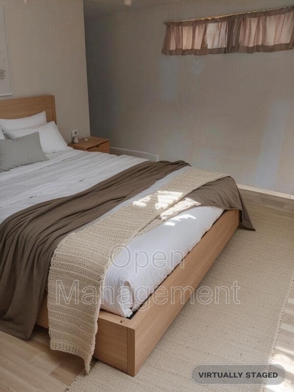 Building Photo - 93 Park Rd