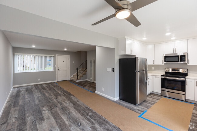 2BR, 1.5BA - The Orchard at Sunnyvale