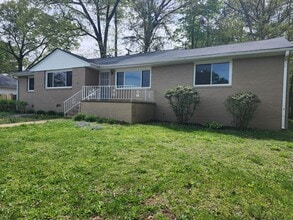 Building Photo - 4106 Belvoir Dr