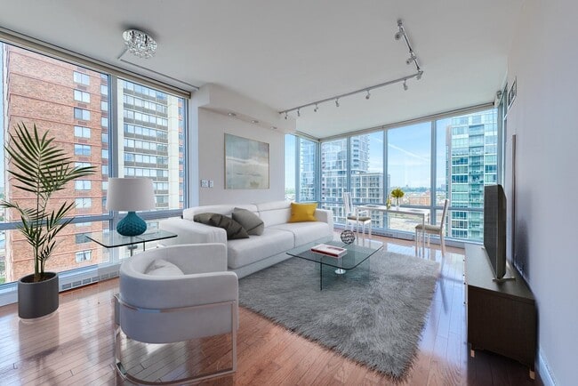 Building Photo - 20 Newport Pkwy