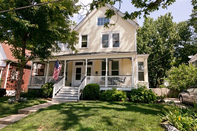 Building Photo - 7229 Moller Ave