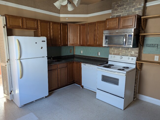 Building Photo - 2548 Myrtle St