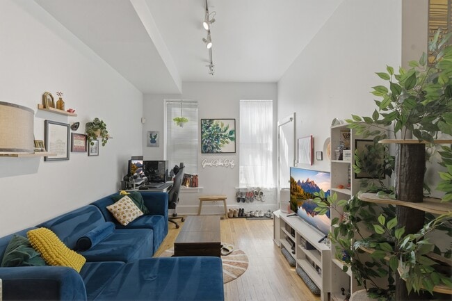 Foto del edificio - 1746 W Crystal St