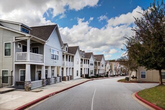 Building Photo - The Collective at Clemson