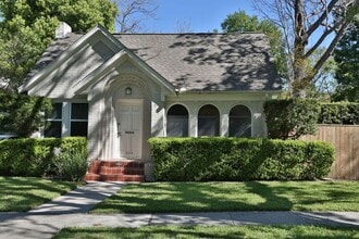Building Photo - 3124 Jarrard St
