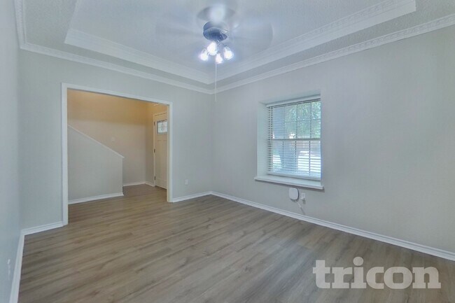 Foto del edificio - 509 Live Oak Dr
