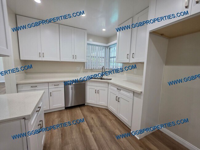Building Photo - 11710 Spinning Ave
