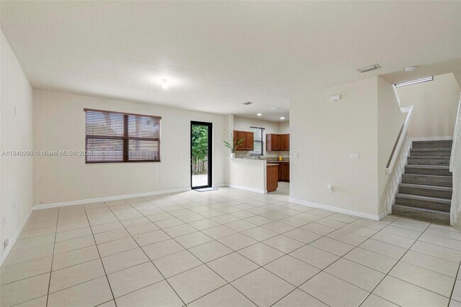 Foto del edificio - 9329 SW 227th Ter