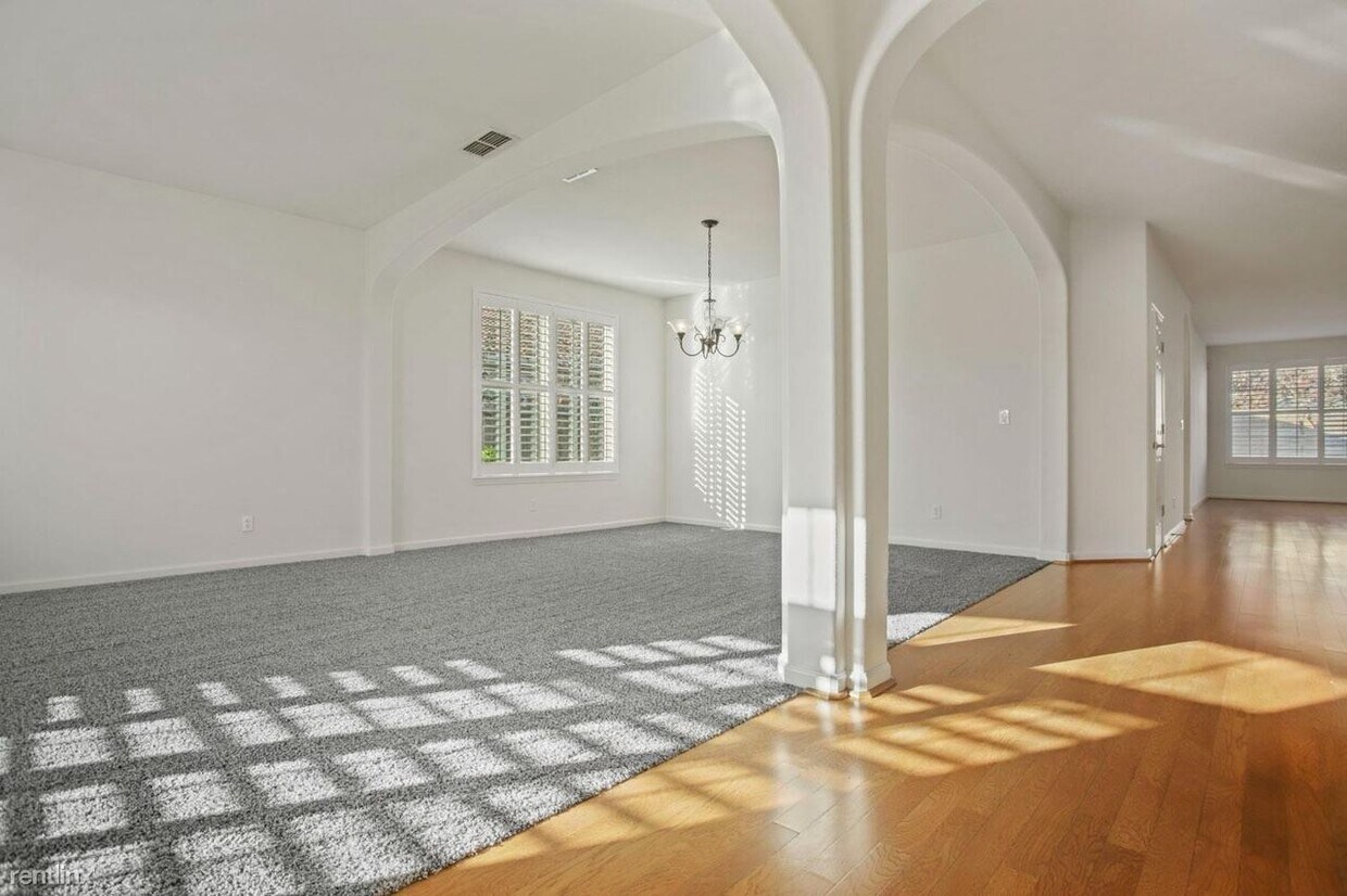 Primary Photo - 3 br, 3 bath House - 9721 Costantino Ct
