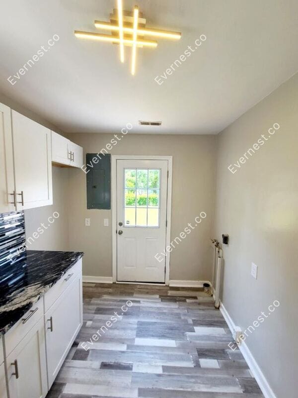 Building Photo - 1021 Fourqurean Ln