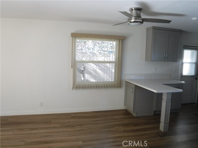 Foto del edificio - 8042 Taylor Dr