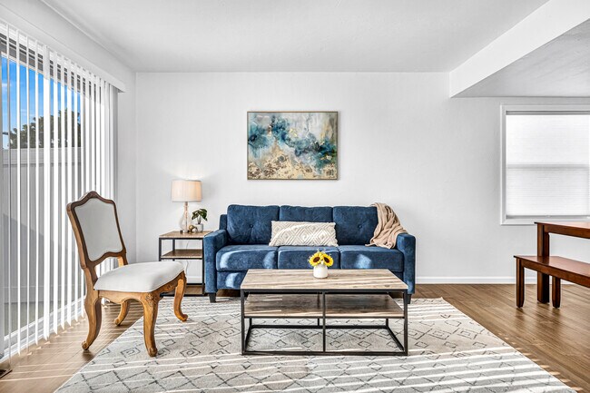 Living room and dining area - 3414 Wilson St