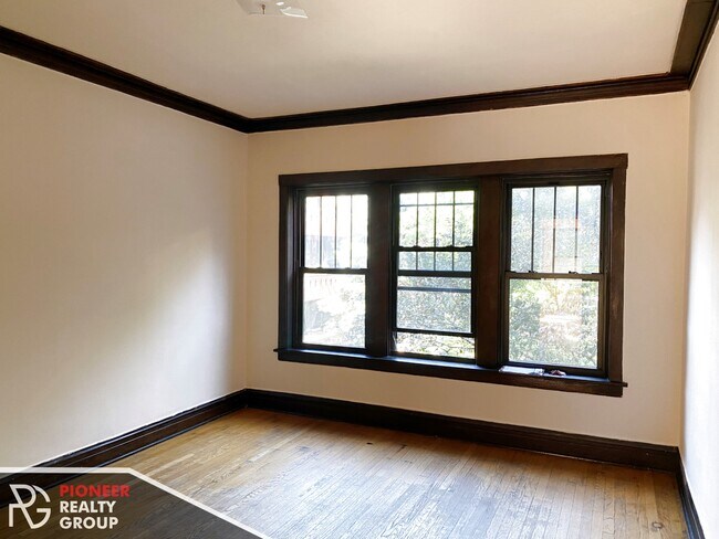 Building Photo - 2510 N Kedzie Blvd