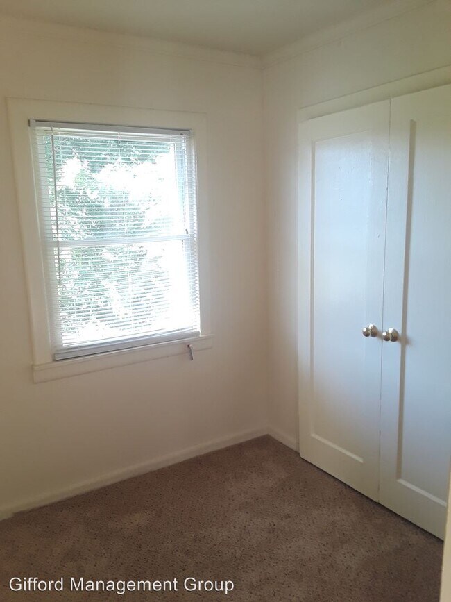 Building Photo - 3 br, 1.5 bath House - 7923 Keene Road