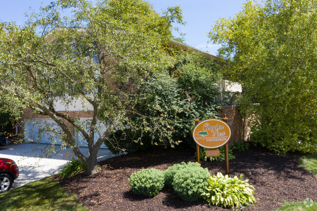 Building Photo - Clayton Park Townhouses