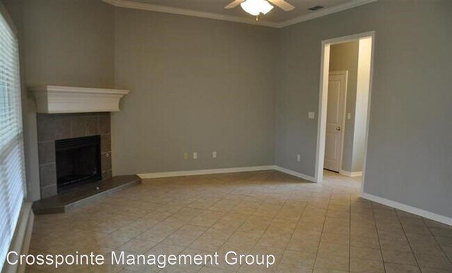 Building Photo - 3 br, 2 bath House - 3133 Vineyard