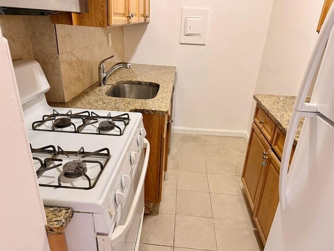 Photo - 10 Huron Ave Apartment